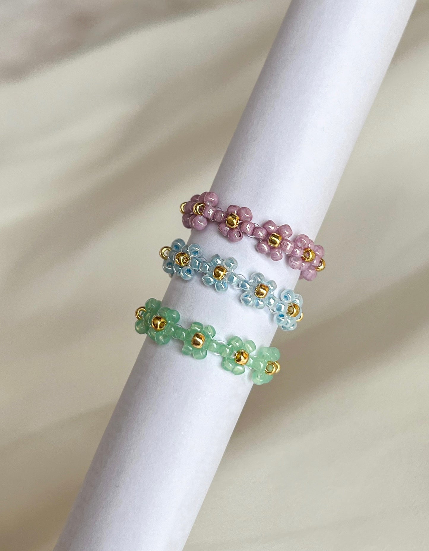 Anello con fiorellini