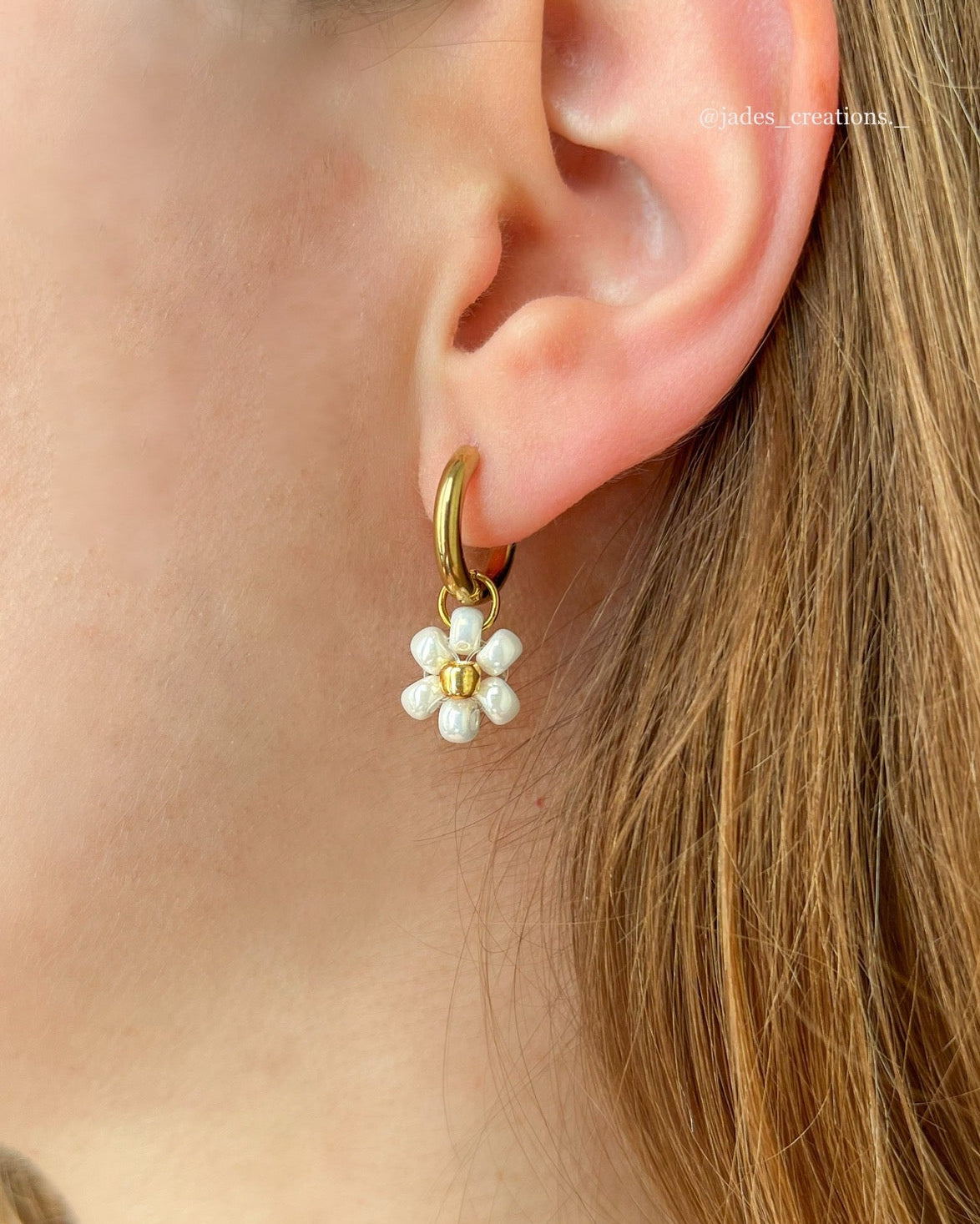 Orecchini Floreali Bianchi