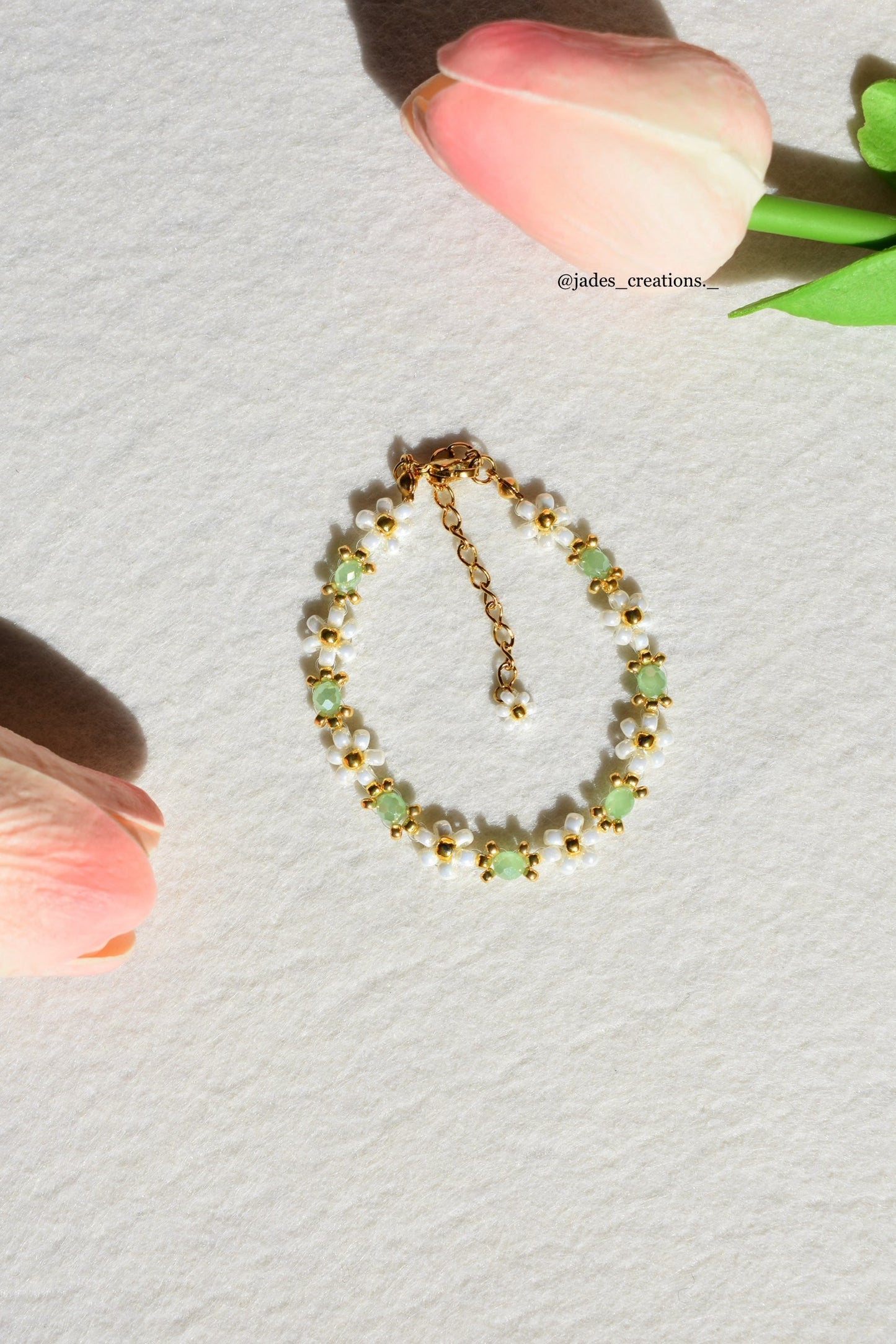 Bracciale margherita con perline verdi