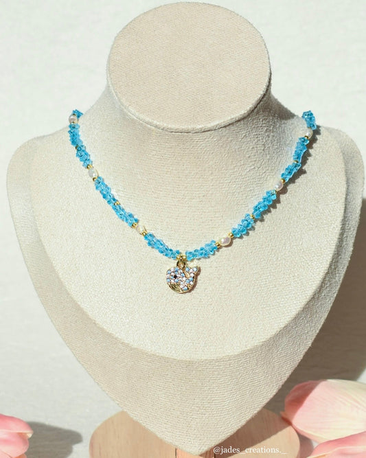 Collana Balenina con perline azzurre
