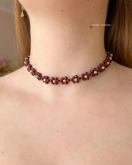 Collana floreale color cioccolato d’orata