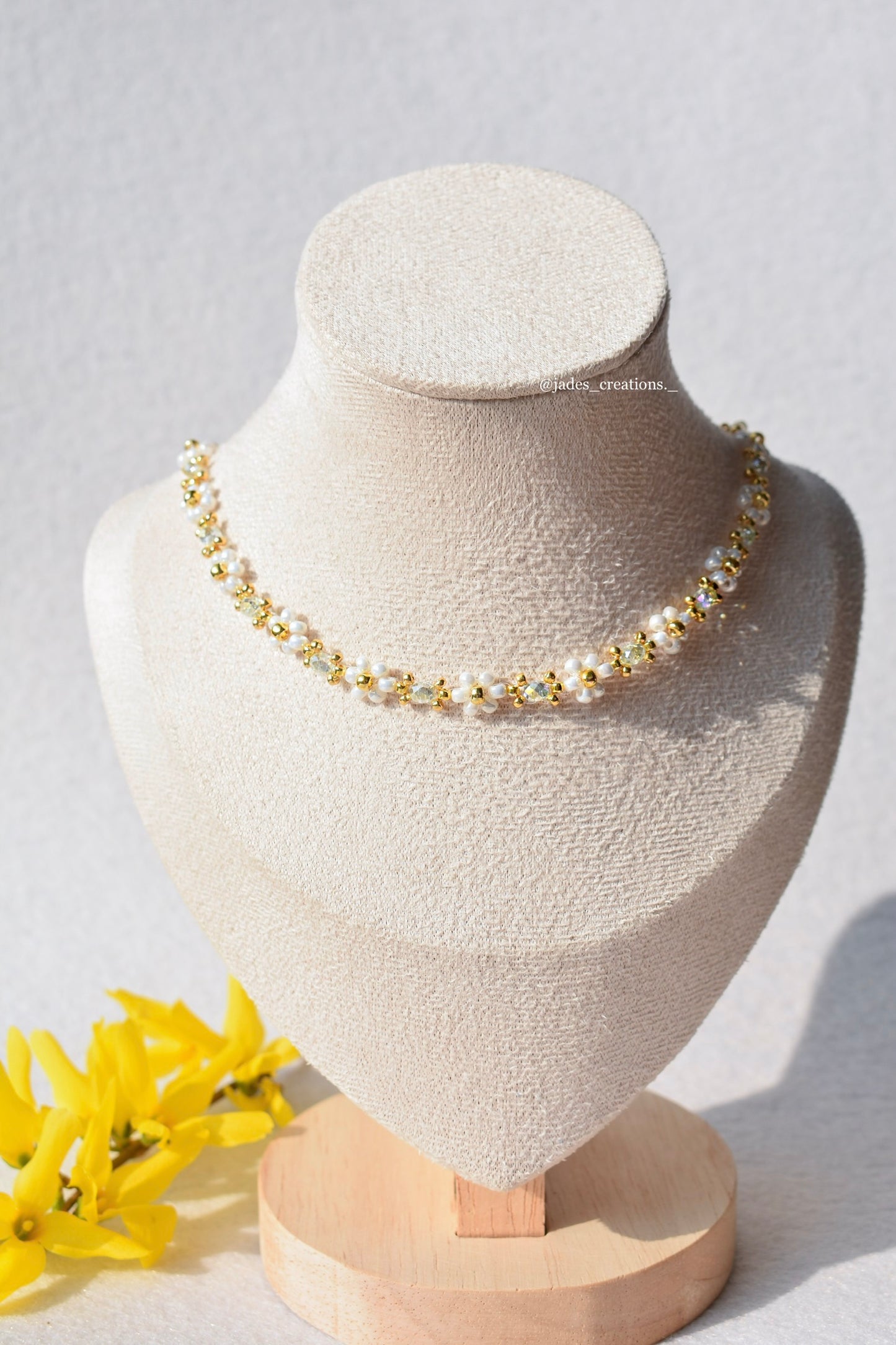 Collana Margherite girocollo con perline Verde Menta Dorata