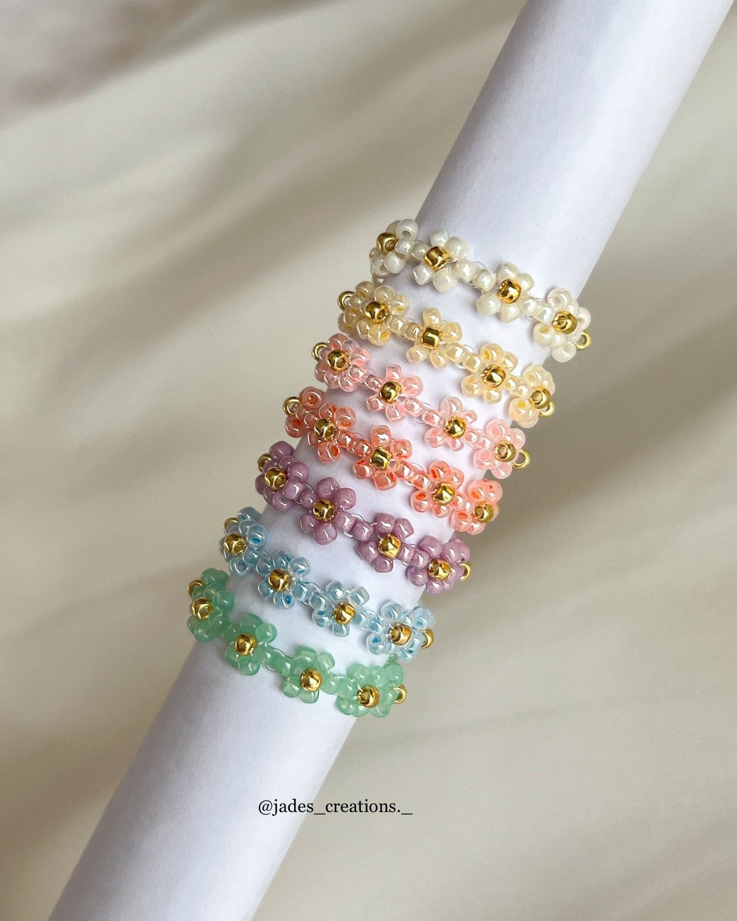 Anello con fiorellini