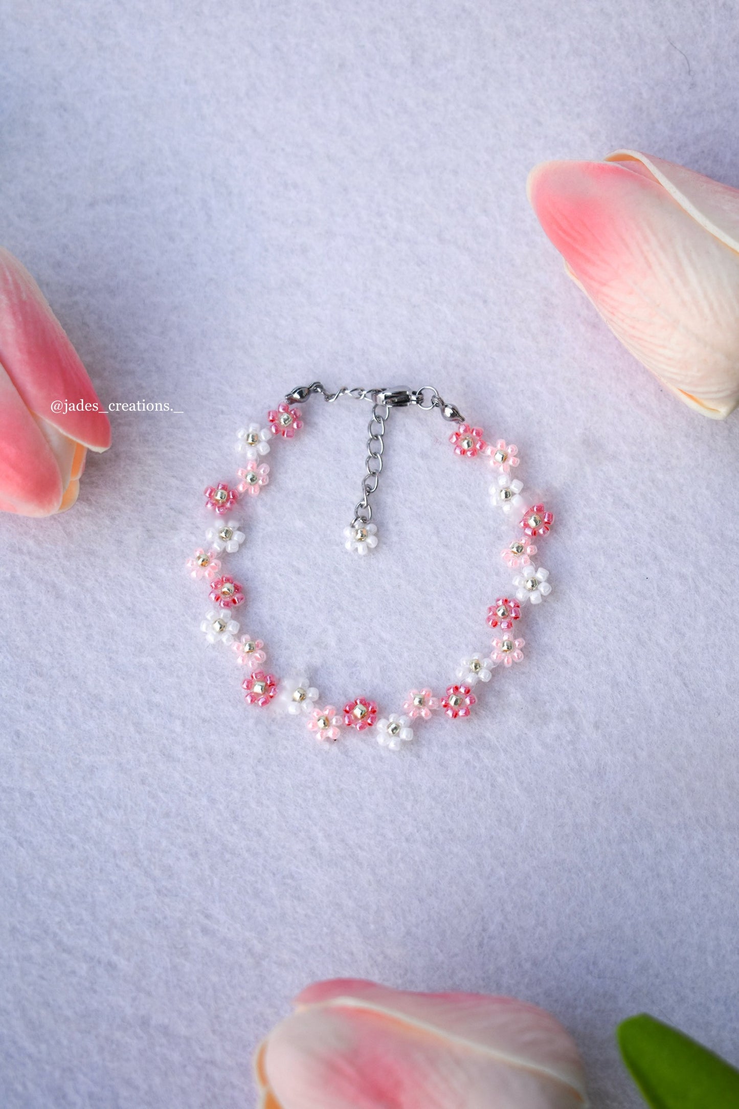 Bracciale floreale rosa argentato