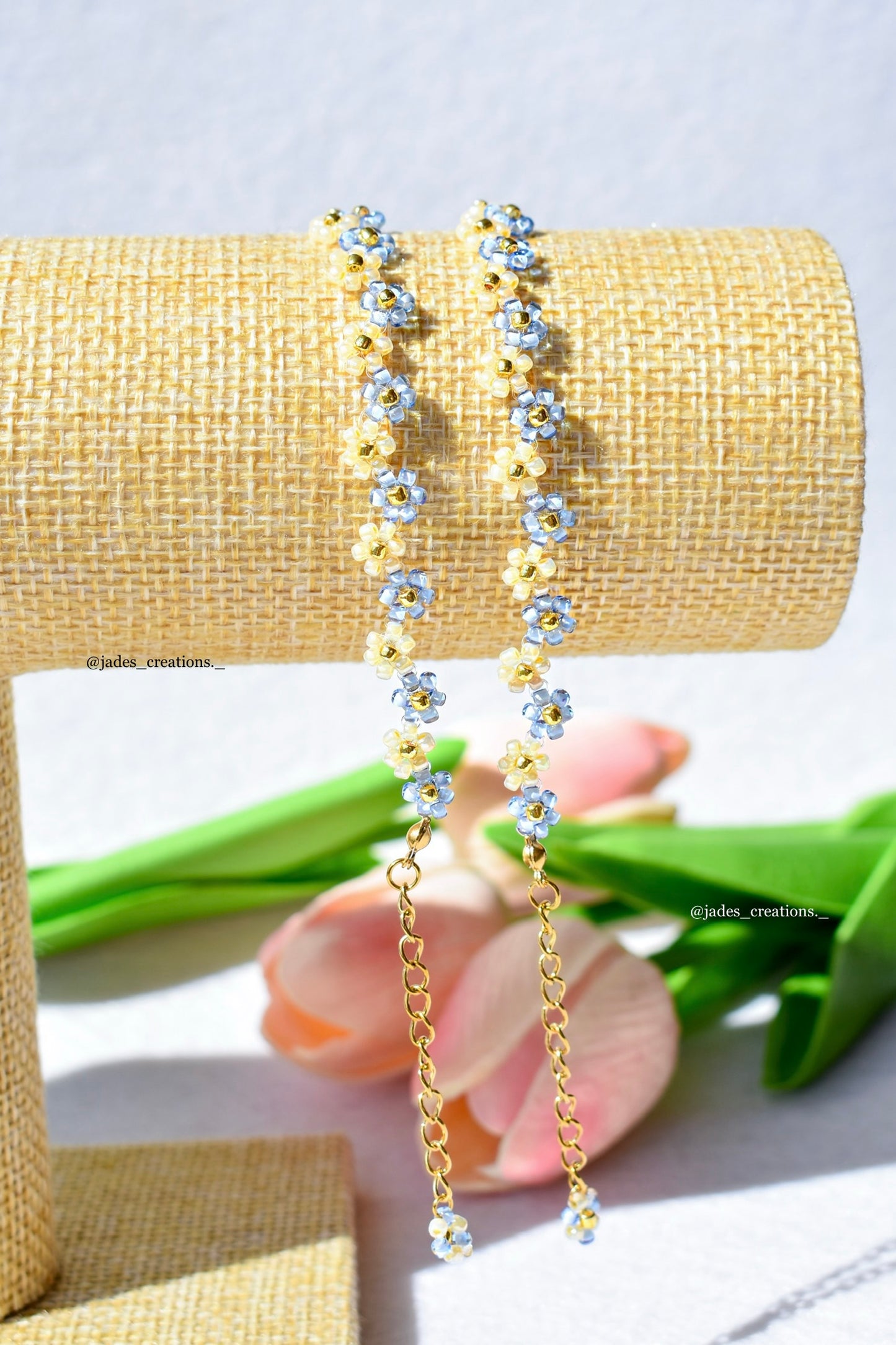 Bracciale floreale azzurro e giallo dorato
