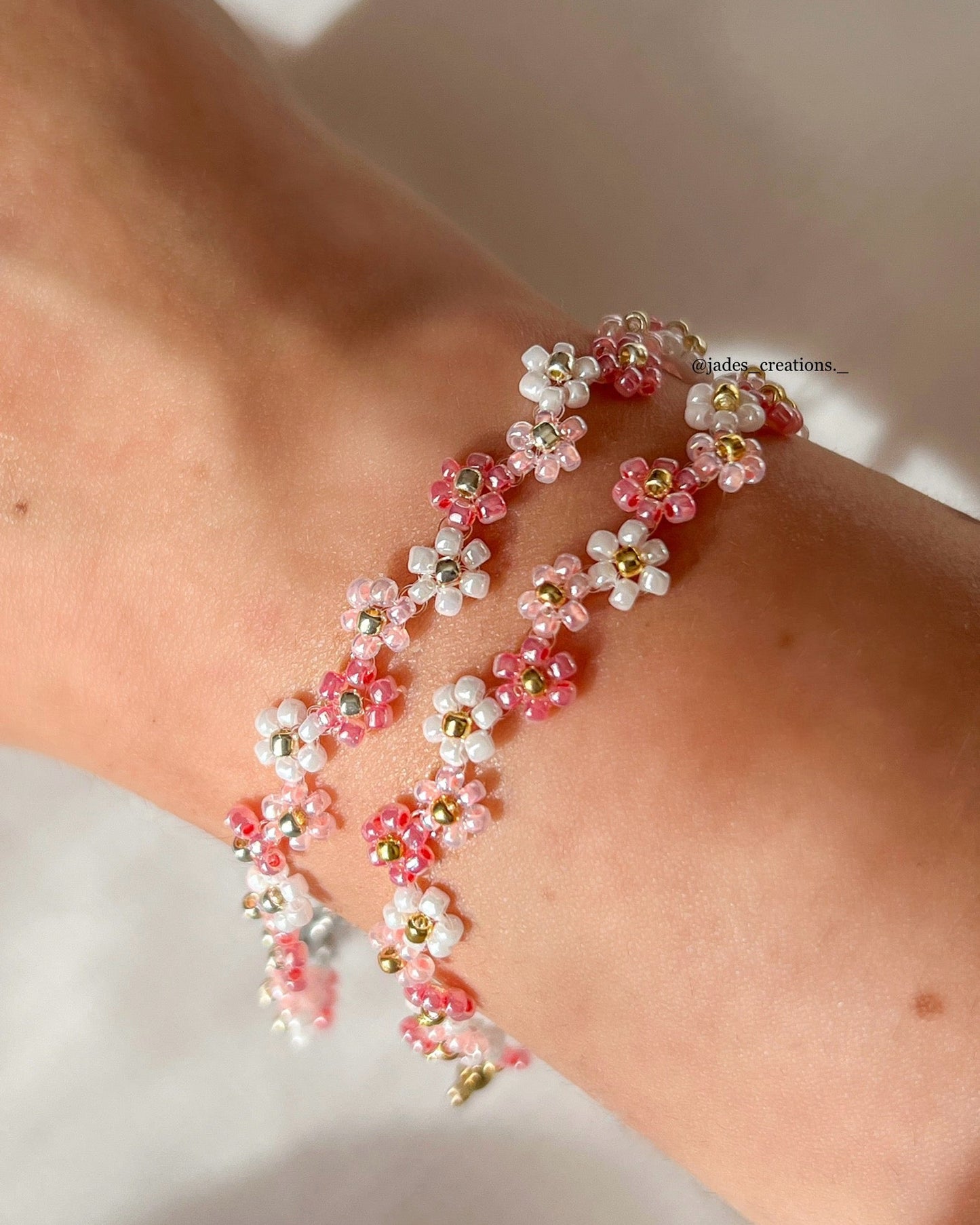 Bracciale floreale rosa argentato