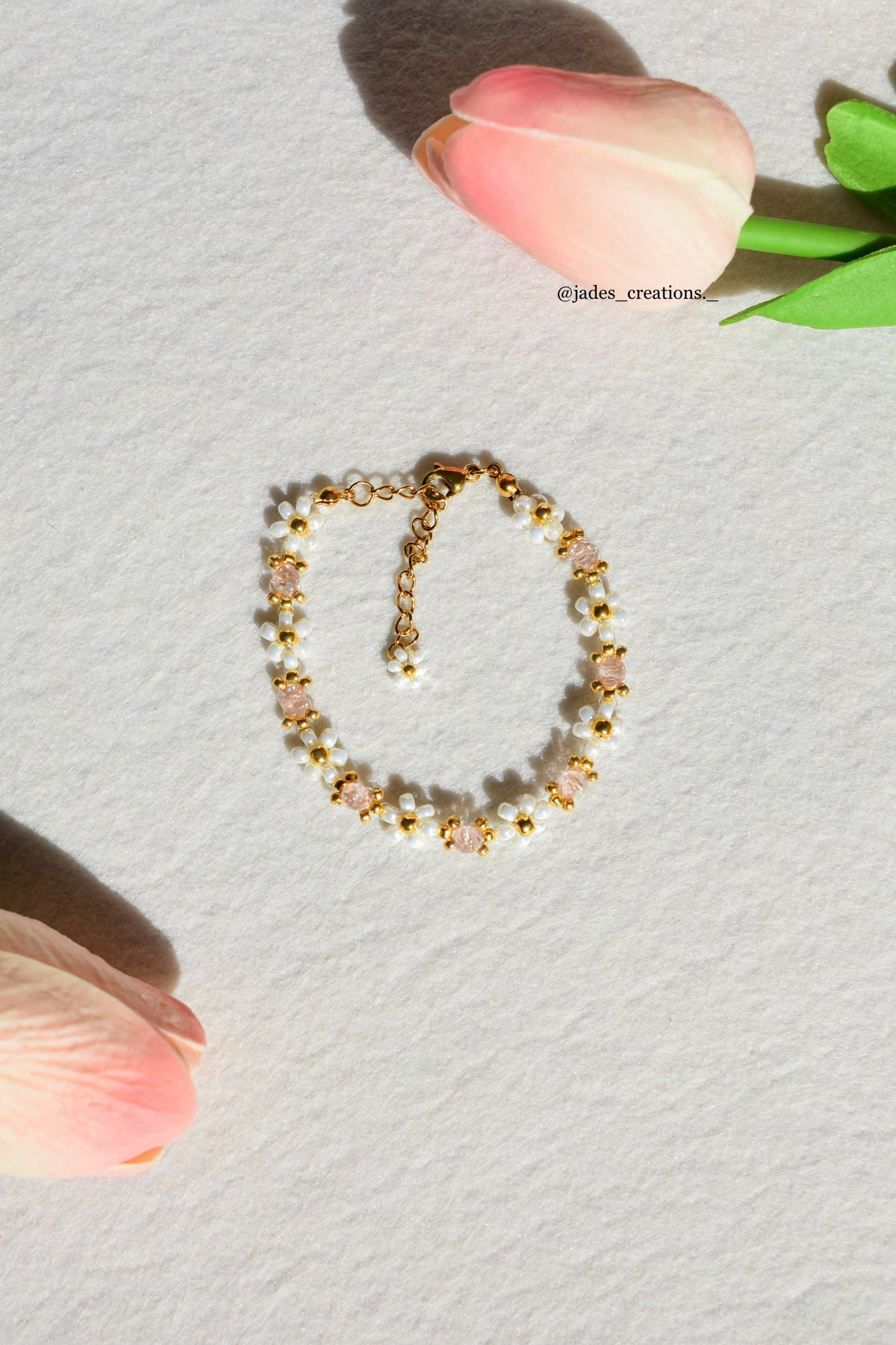 Bracciale margherita con perline rosa